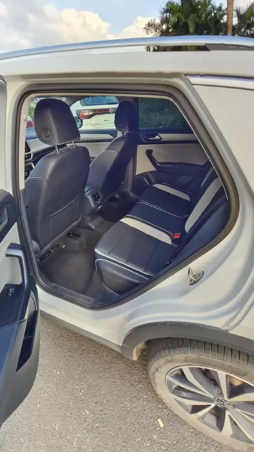 2024 Volkswagen T-Roc 1.4T 150HP L4 7DCT,autocango,china used car exporter,china ev exporter,chinese used car exporter,chinese used ev exporter