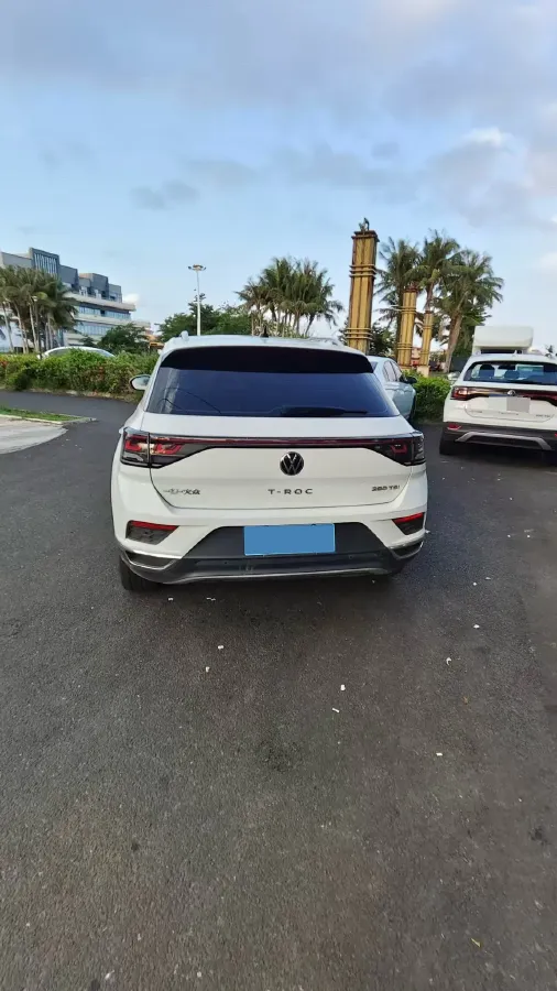 2024 Volkswagen T-Roc 1.4T 150HP L4 7DCT,autocango,china used car exporter,china ev exporter,chinese used car exporter,chinese used ev exporter