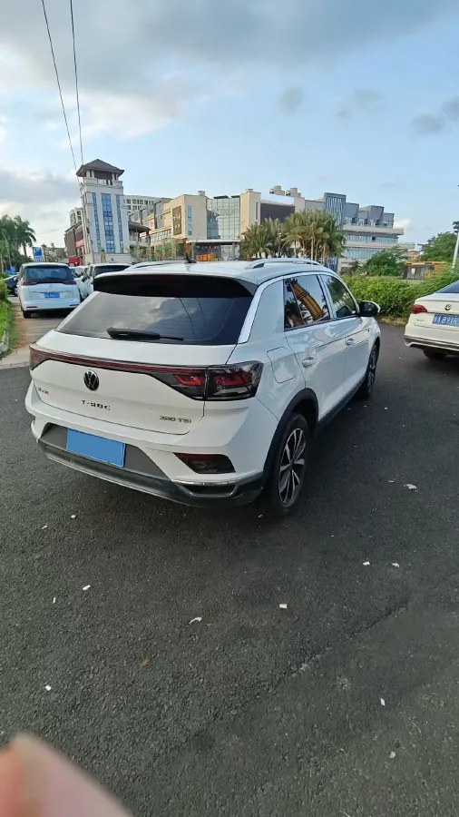 2024 Volkswagen T-Roc 1.4T 150HP L4 7DCT,autocango,china used car exporter,china ev exporter,chinese used car exporter,chinese used ev exporter