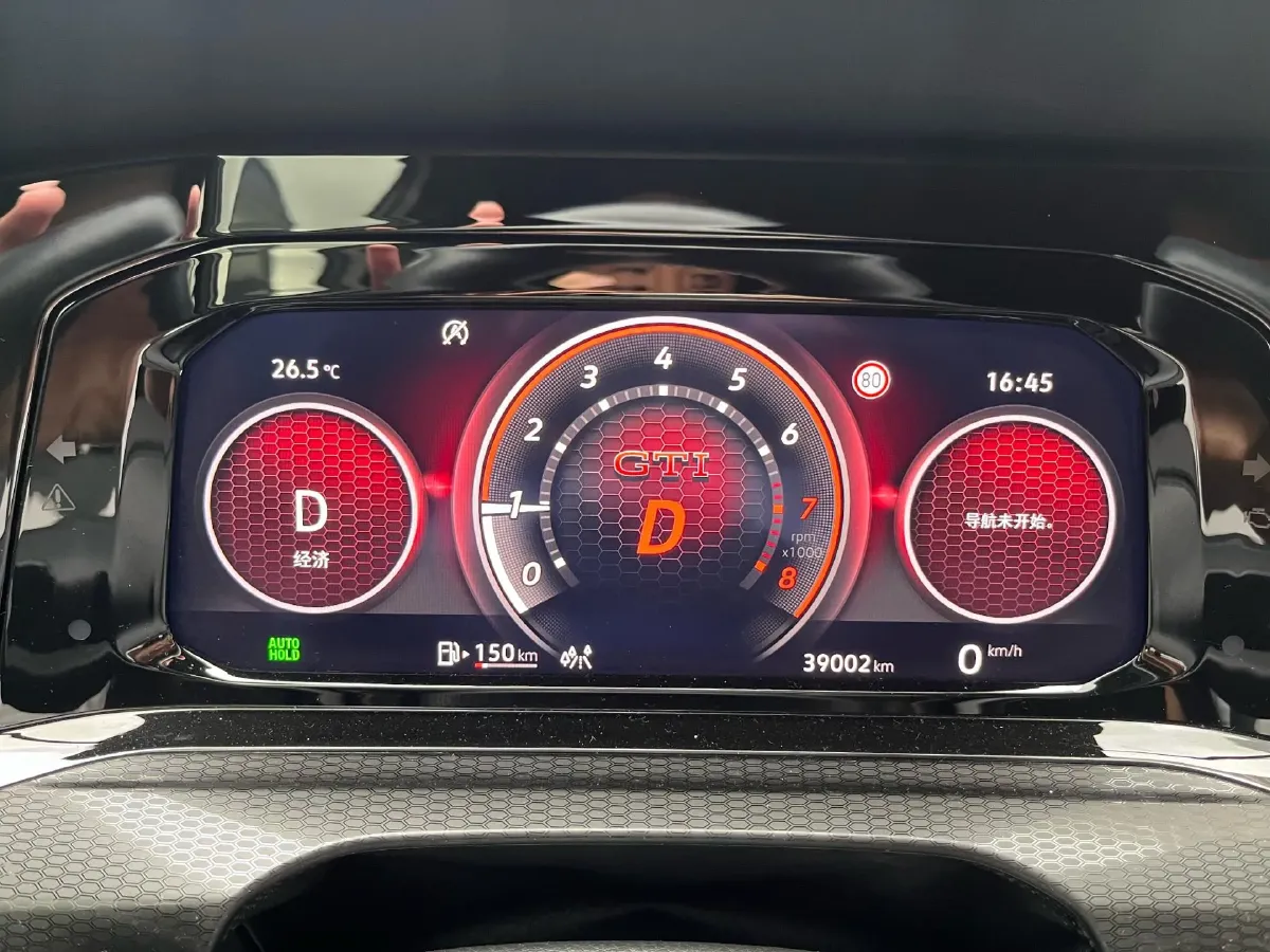 2023 Volkswagen GolfGTI 2.0T 220HP L4 7DCT,autocango,china used car exporter,china ev exporter,chinese used car exporter,chinese used ev exporter