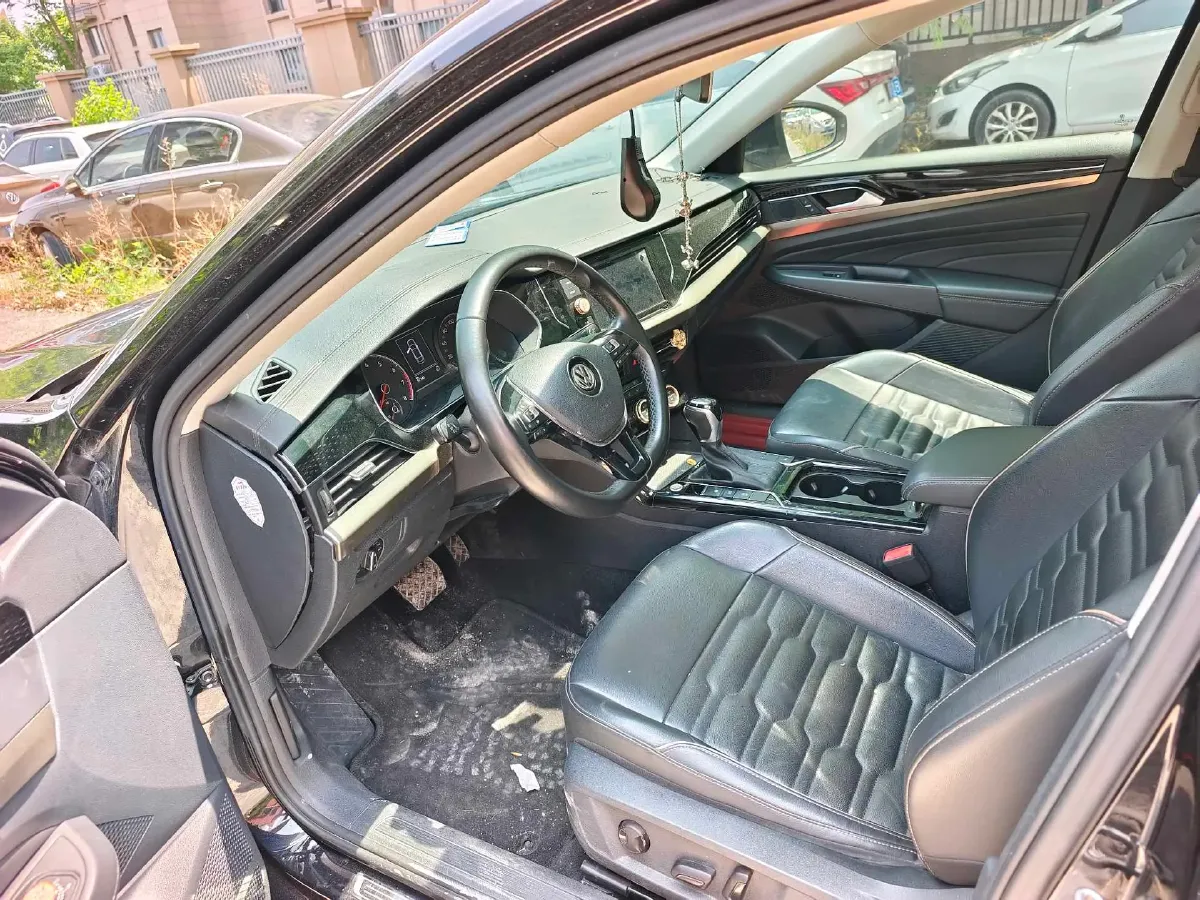 2019 Skoda Kodiak 2.0T 186HP L4 7DCT,autocango,china used car exporter,china ev exporter,chinese used car exporter,chinese used ev exporter