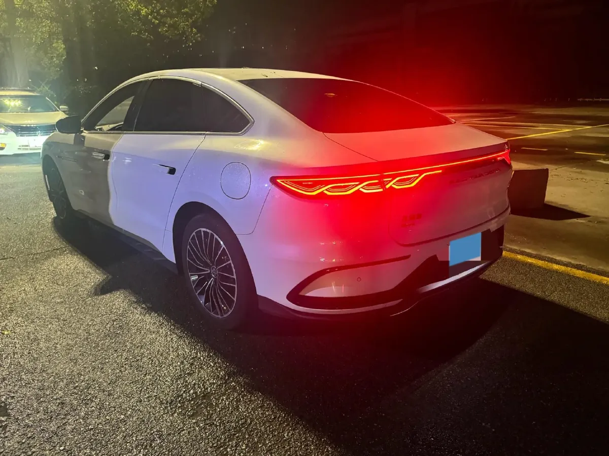 2022 BYD Han 1.5T 139HP L4 E-CVT PHEV 18.3KWH,autocango,china used car exporter,china ev exporter,chinese used car exporter,chinese used ev exporter