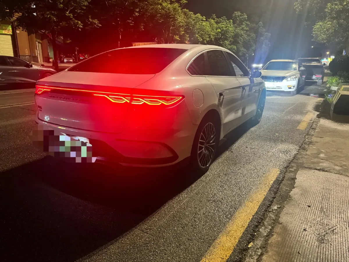 2022 BYD Han 1.5T 139HP L4 E-CVT PHEV 18.3KWH,autocango,china used car exporter,china ev exporter,chinese used car exporter,chinese used ev exporter
