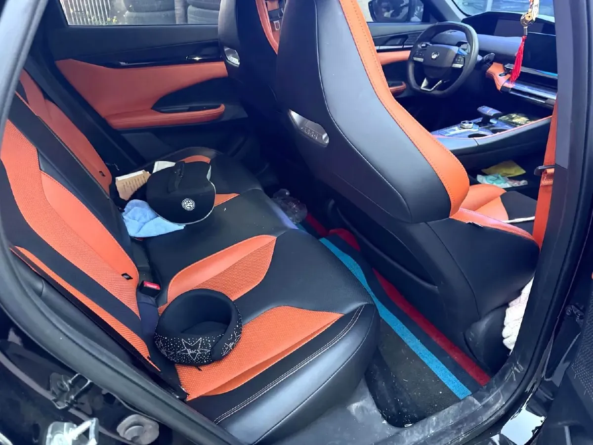 2023 ChangAn UNI-V 1.5T 188HP L4 7DCT,autocango,china used car exporter,china ev exporter,chinese used car exporter,chinese used ev exporter