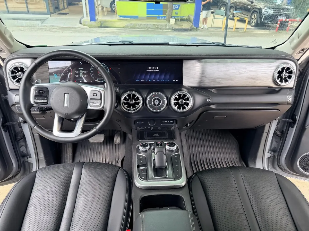 2021 Tank 300 2.0T 227HP L4 8AT,autocango,china used car exporter,china ev exporter,chinese used car exporter,chinese used ev exporter