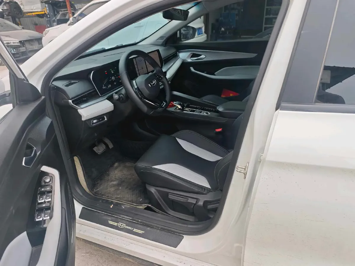 2022 Geely Binray 1.5T 181HP L4 7DCT,autocango,china used car exporter,china ev exporter,chinese used car exporter,chinese used ev exporter