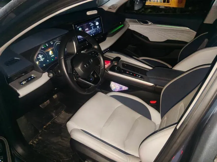 2021 Geely Preface 2.0T 190HP L4 7DCT,autocango,china used car exporter,china ev exporter,chinese used car exporter,chinese used ev exporter
