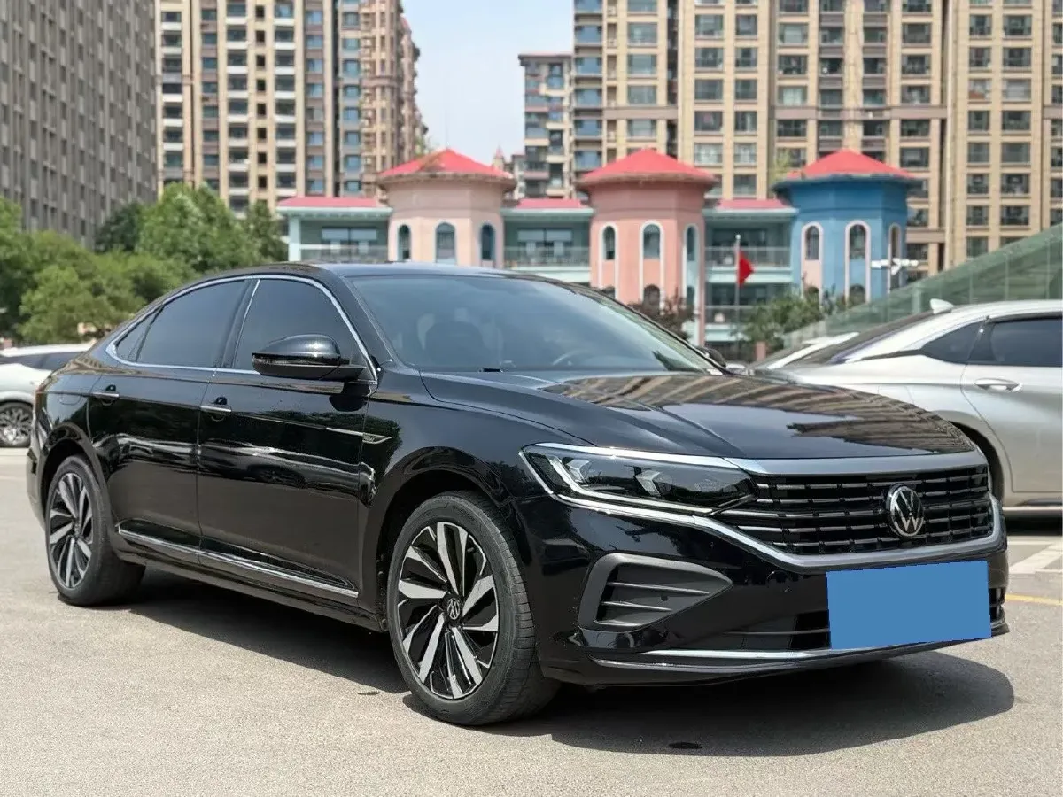 2024 Volkswagen Passat 2.0T 186HP L4 7DCT,autocango,china used car exporter,china ev exporter,chinese used car exporter,chinese used ev exporter