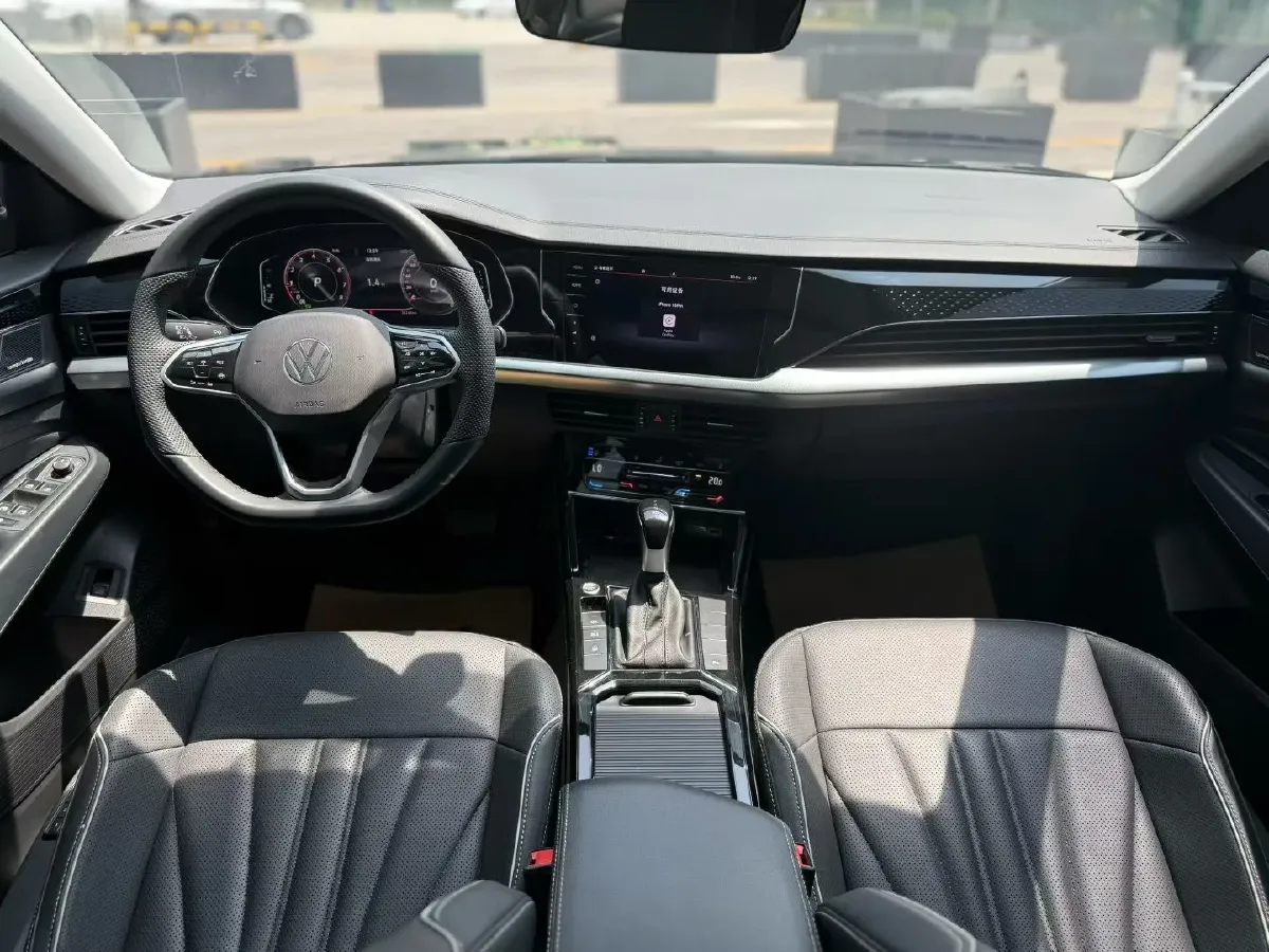 2024 Volkswagen Passat 2.0T 186HP L4 7DCT,autocango,china used car exporter,china ev exporter,chinese used car exporter,chinese used ev exporter