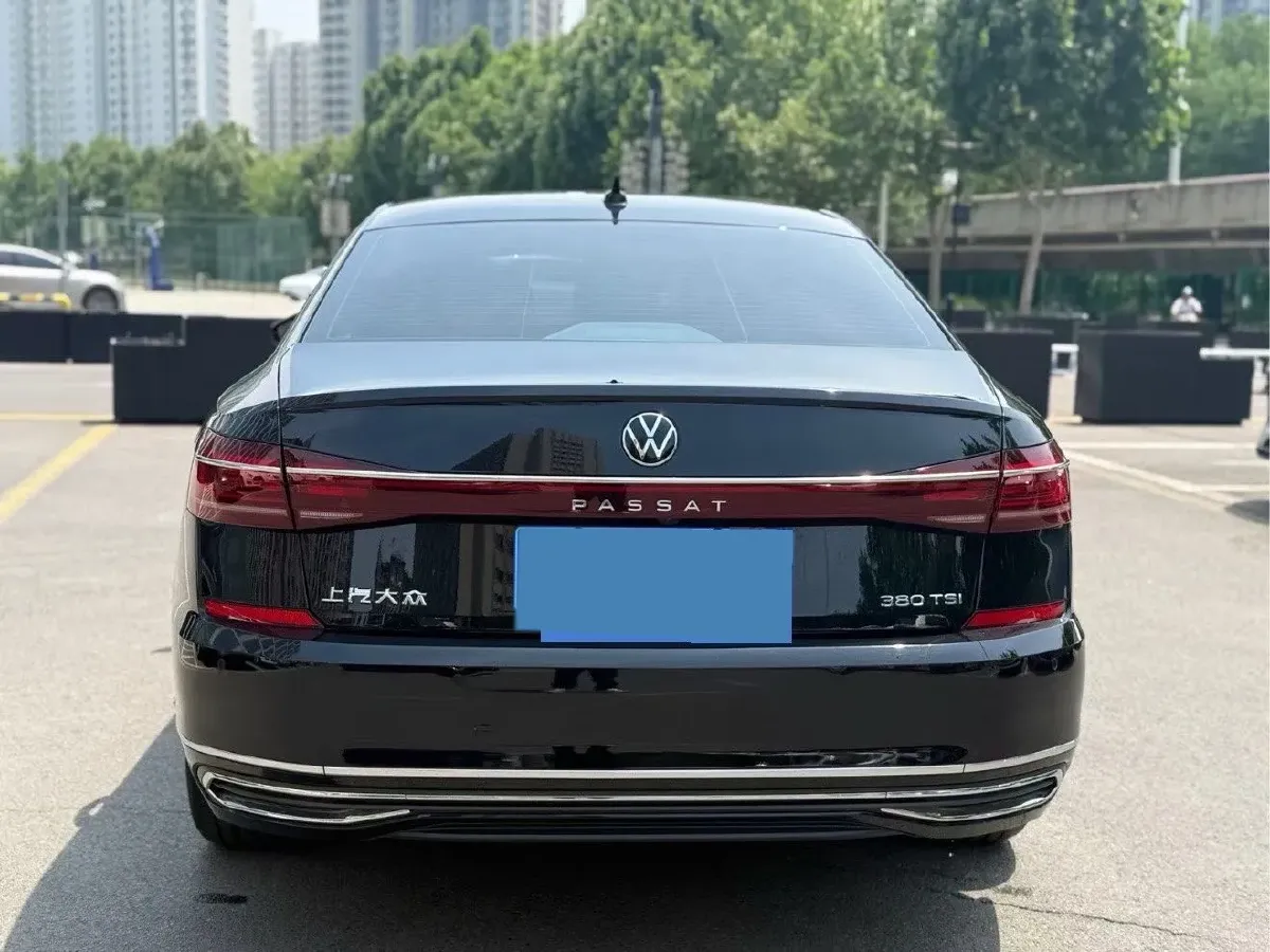 2024 Volkswagen Passat 2.0T 186HP L4 7DCT,autocango,china used car exporter,china ev exporter,chinese used car exporter,chinese used ev exporter
