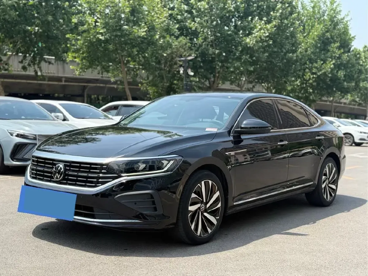 2024 Volkswagen Passat 2.0T 186HP L4 7DCT,autocango,china used car exporter,china ev exporter,chinese used car exporter,chinese used ev exporter