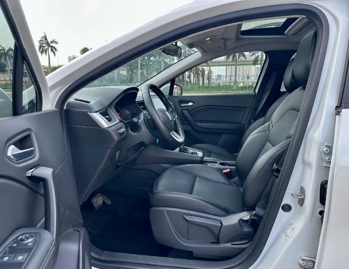 2019 Renault Captur 1.3T 159HP L4 7DCT,autocango,china used car exporter,china ev exporter,chinese used car exporter,chinese used ev exporter