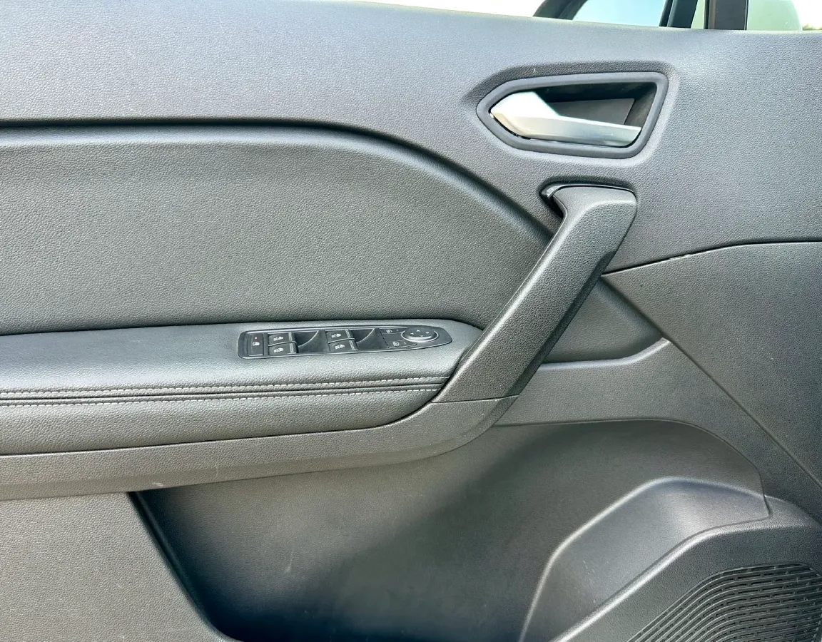 2019 Renault Captur 1.3T 159HP L4 7DCT,autocango,china used car exporter,china ev exporter,chinese used car exporter,chinese used ev exporter