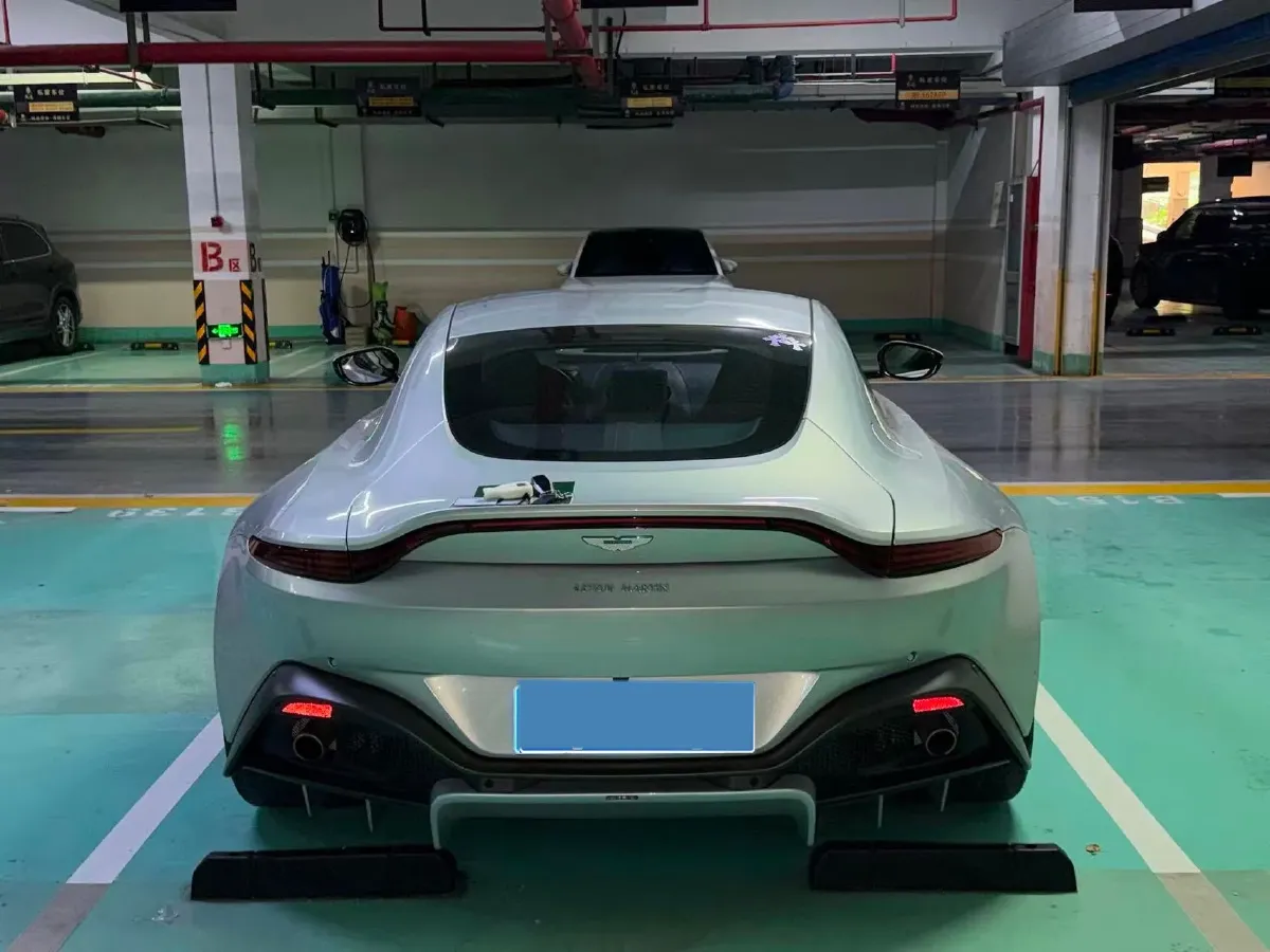 2018 Aston Martin V8 Vantage 4.0T 510HP V8 8AT,autocango,china used car exporter,china ev exporter,chinese used car exporter,chinese used ev exporter