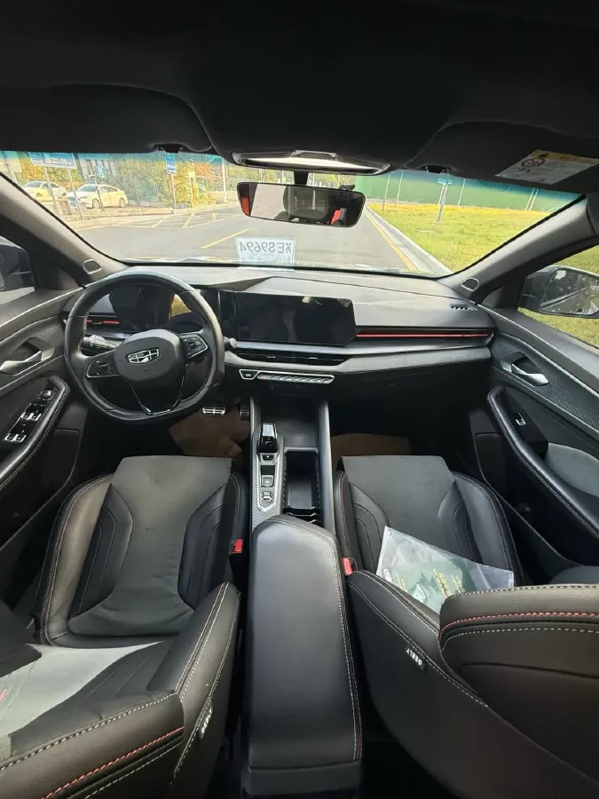 2022 Geely Binray 1.5T 181HP L4 7DCT,autocango,china used car exporter,china ev exporter,chinese used car exporter,chinese used ev exporter