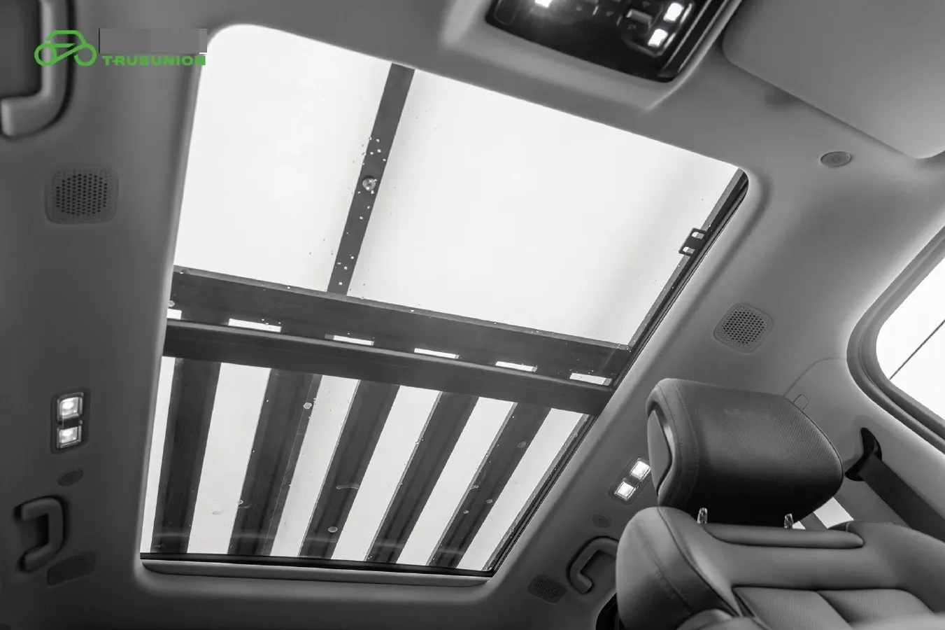 2023 FangChengBao Bao 5 1.5T 194HP L4 E-CVT PHEV 31.8KWH,autocango,china used car exporter,china ev exporter,chinese used car exporter,chinese used ev exporter