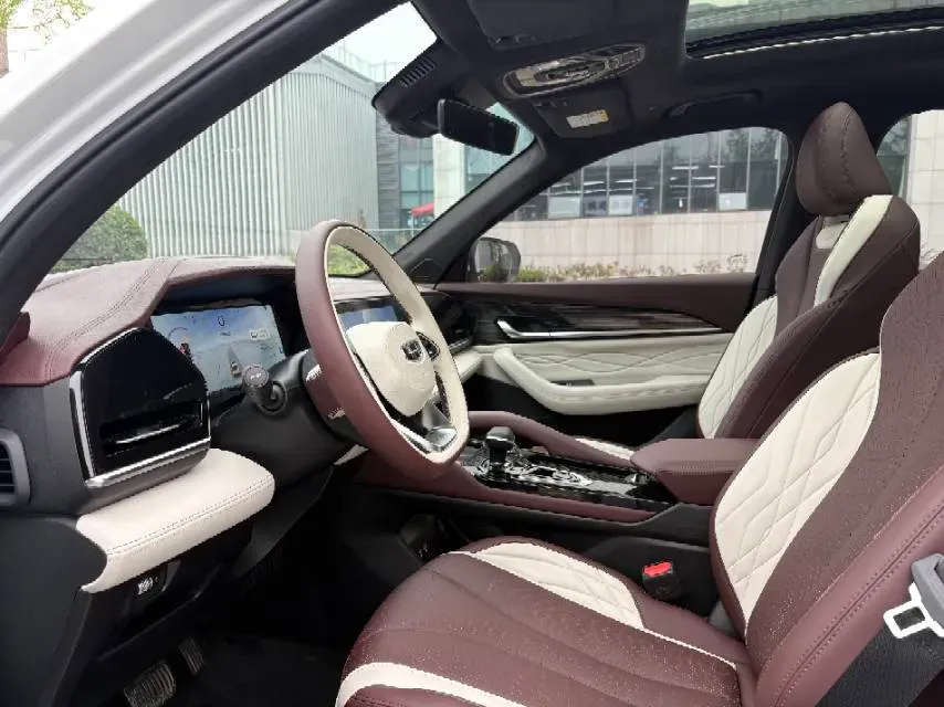 2021 Geely Monjaro 2.0T 218HP L4 7DCT,autocango,china used car exporter,china ev exporter,chinese used car exporter,chinese used ev exporter