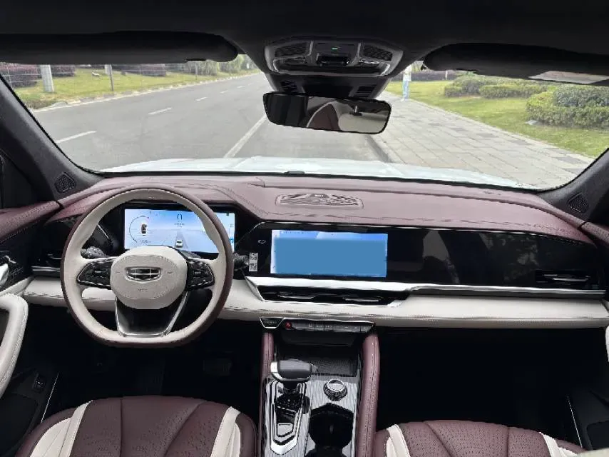 2021 Geely Monjaro 2.0T 218HP L4 7DCT,autocango,china used car exporter,china ev exporter,chinese used car exporter,chinese used ev exporter