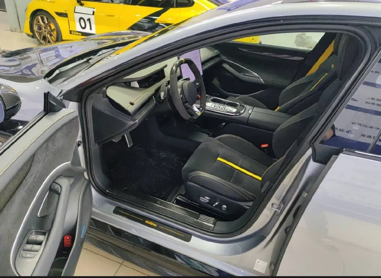 2025 MI SU7 Ultra BEV 93.7KWH,autocango,china used car exporter,china ev exporter,chinese used car exporter,chinese used ev exporter