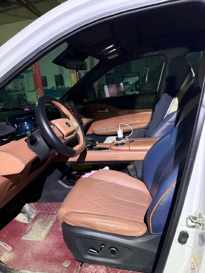 2024 ChangAn UNI-Z 1.5L 98HP L4 E-CVT PHEV 18.4KWH,autocango,china used car exporter,china ev exporter,chinese used car exporter,chinese used ev exporter