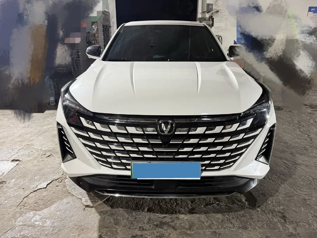 2024 ChangAn UNI-Z 1.5L 98HP L4 E-CVT PHEV 18.4KWH,autocango,china used car exporter,china ev exporter,chinese used car exporter,chinese used ev exporter