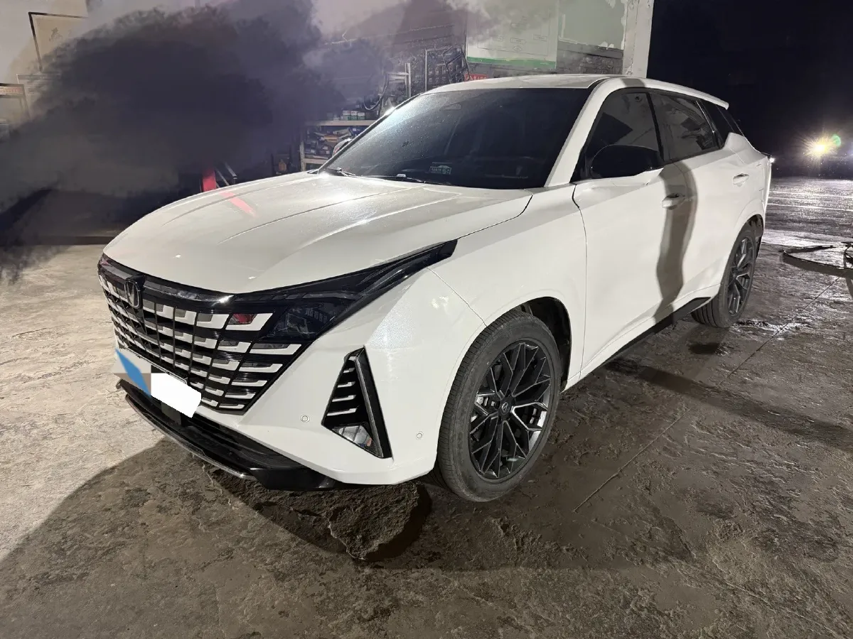 2024 ChangAn UNI-Z 1.5L 98HP L4 E-CVT PHEV 18.4KWH,autocango,china used car exporter,china ev exporter,chinese used car exporter,chinese used ev exporter