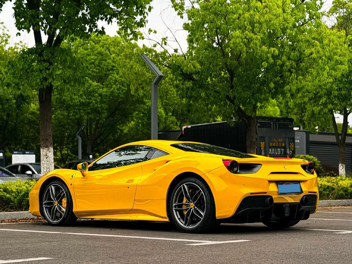 2015 Ferrari 488 3.9T 670HP V8 7DCT,autocango,china used car exporter,china ev exporter,chinese used car exporter,chinese used ev exporter