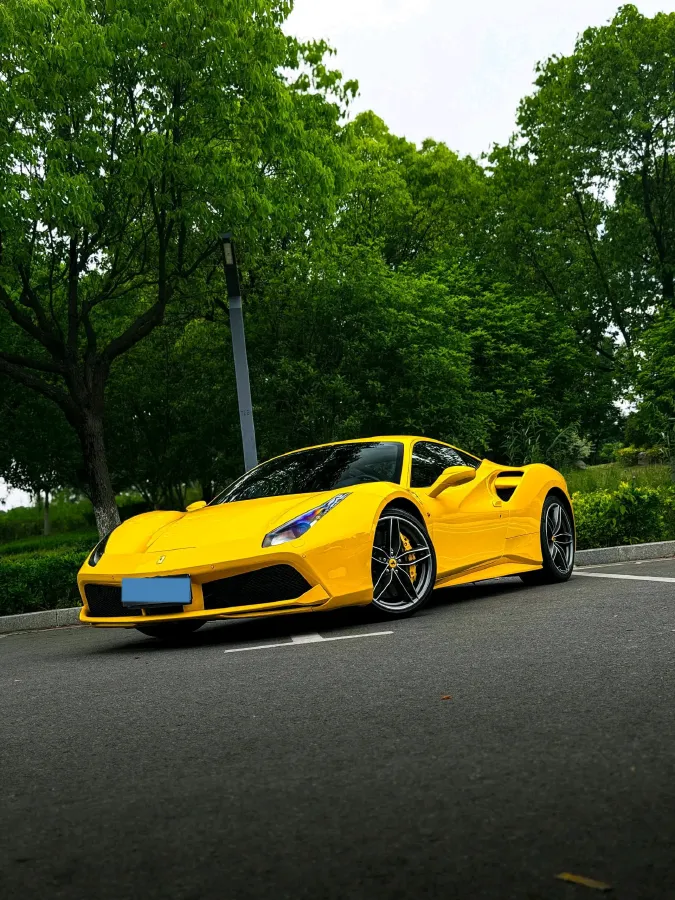 2015 Ferrari 488 3.9T 670HP V8 7DCT,autocango,china used car exporter,china ev exporter,chinese used car exporter,chinese used ev exporter