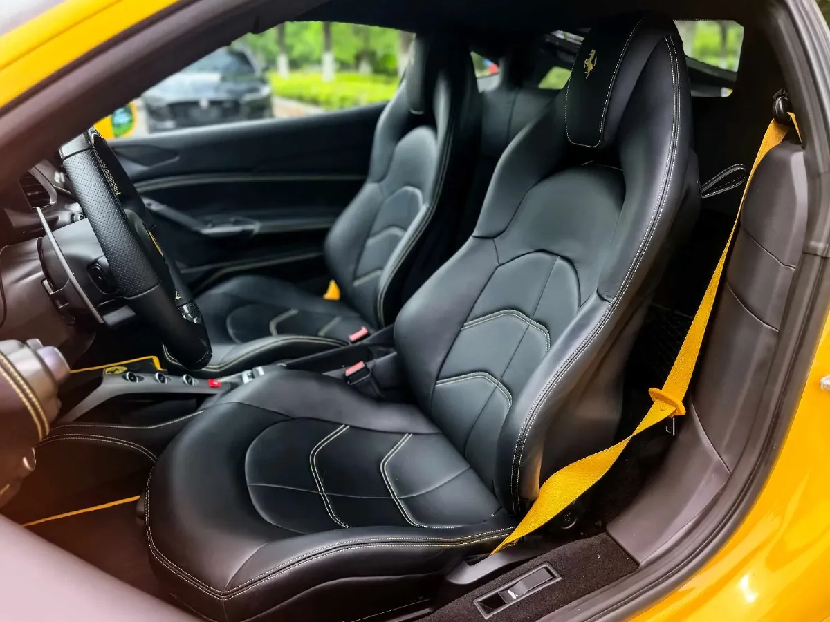 2015 Ferrari 488 3.9T 670HP V8 7DCT,autocango,china used car exporter,china ev exporter,chinese used car exporter,chinese used ev exporter