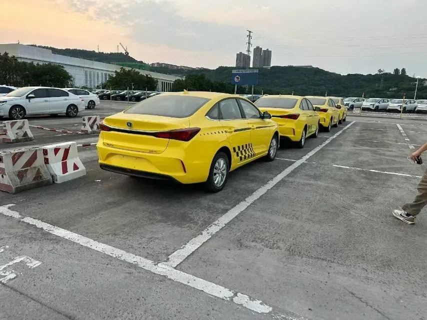 2022 ChangAn Eado BEV 47.78KWH,autocango,china used car exporter,china ev exporter,chinese used car exporter,chinese used ev exporter