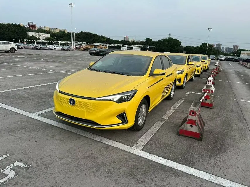 2022 ChangAn Eado BEV 47.78KWH,autocango,china used car exporter,china ev exporter,chinese used car exporter,chinese used ev exporter