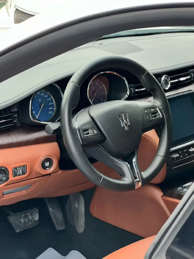 2018 Maserati Quattroporte 3.0T 350HP V6 8AT,autocango,china used car exporter,china ev exporter,chinese used car exporter,chinese used ev exporter
