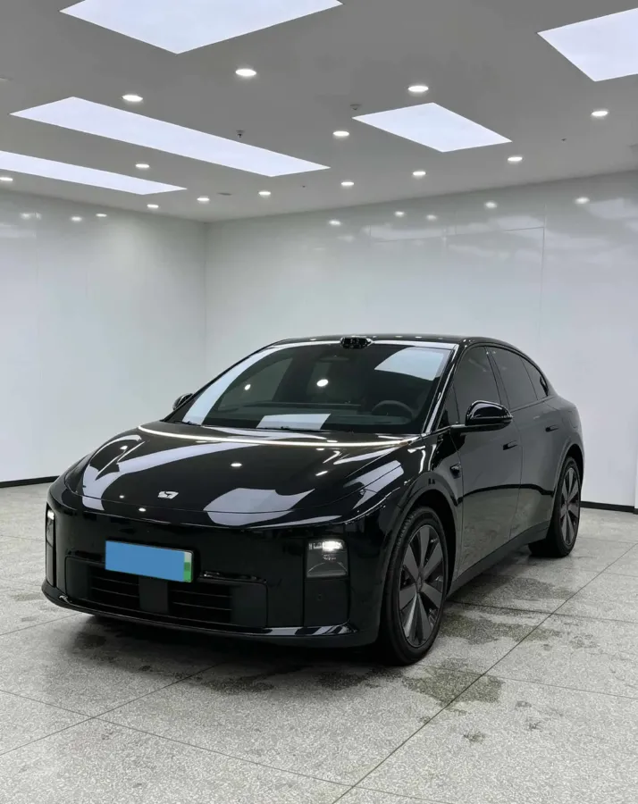 2025 Li i6 BEV,autocango,china used car exporter,china ev exporter,chinese used car exporter,chinese used ev exporter