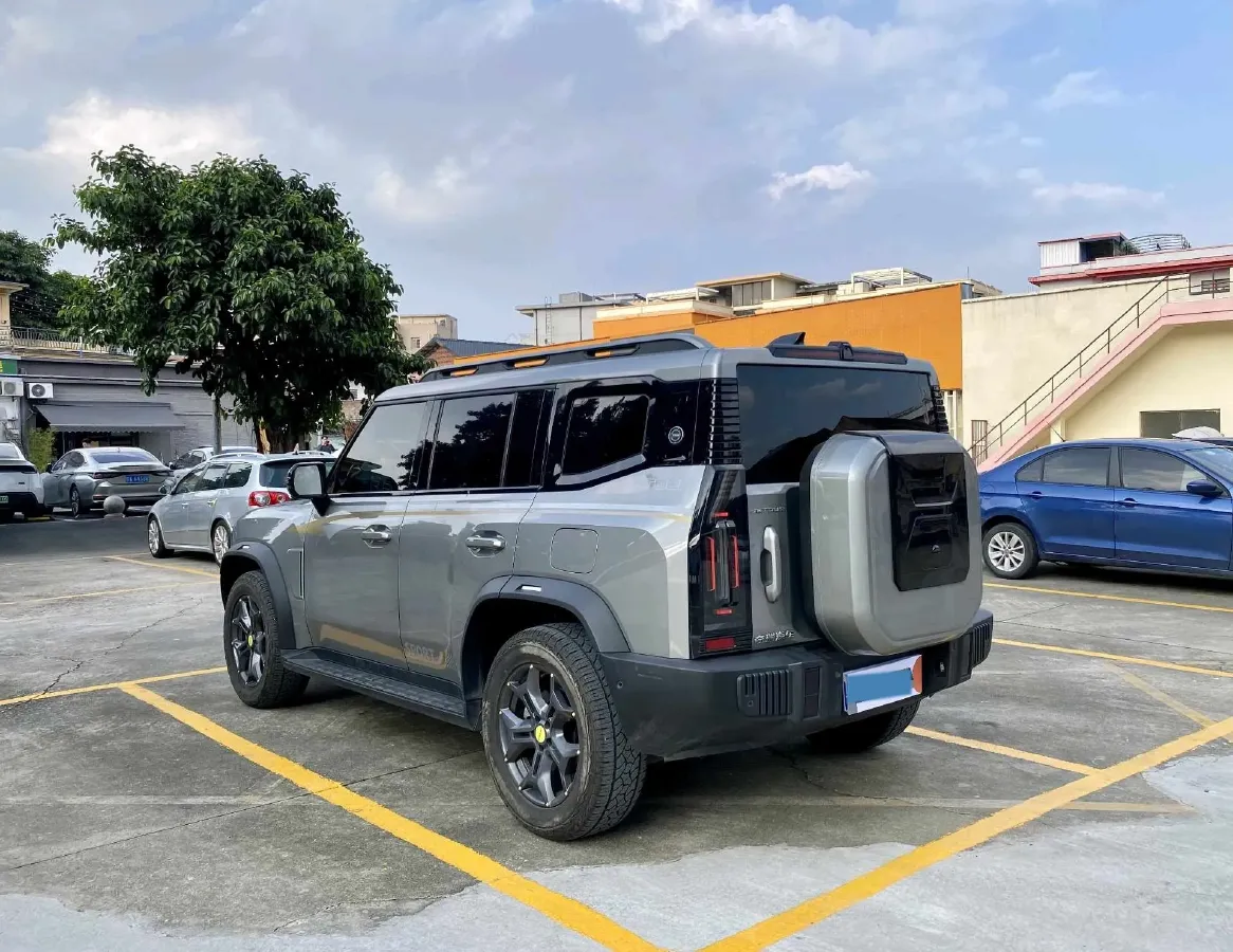 2023 Jetour Traveller 2.0T 254HP L4 7DCT,autocango,china used car exporter,china ev exporter,chinese used car exporter,chinese used ev exporter