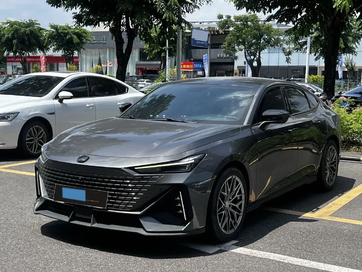 2023 ChangAn UNI-V 1.5T 188HP L4 7DCT,autocango,china used car exporter,china ev exporter,chinese used car exporter,chinese used ev exporter