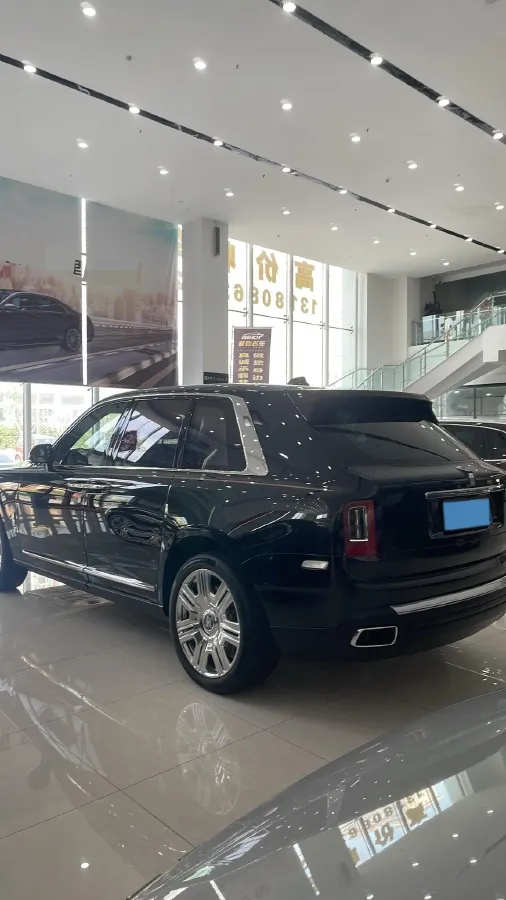 2018 Rolls-Royce Cullinan 6.7T 571HP V12 8AT,autocango,china used car exporter,china ev exporter,chinese used car exporter,chinese used ev exporter