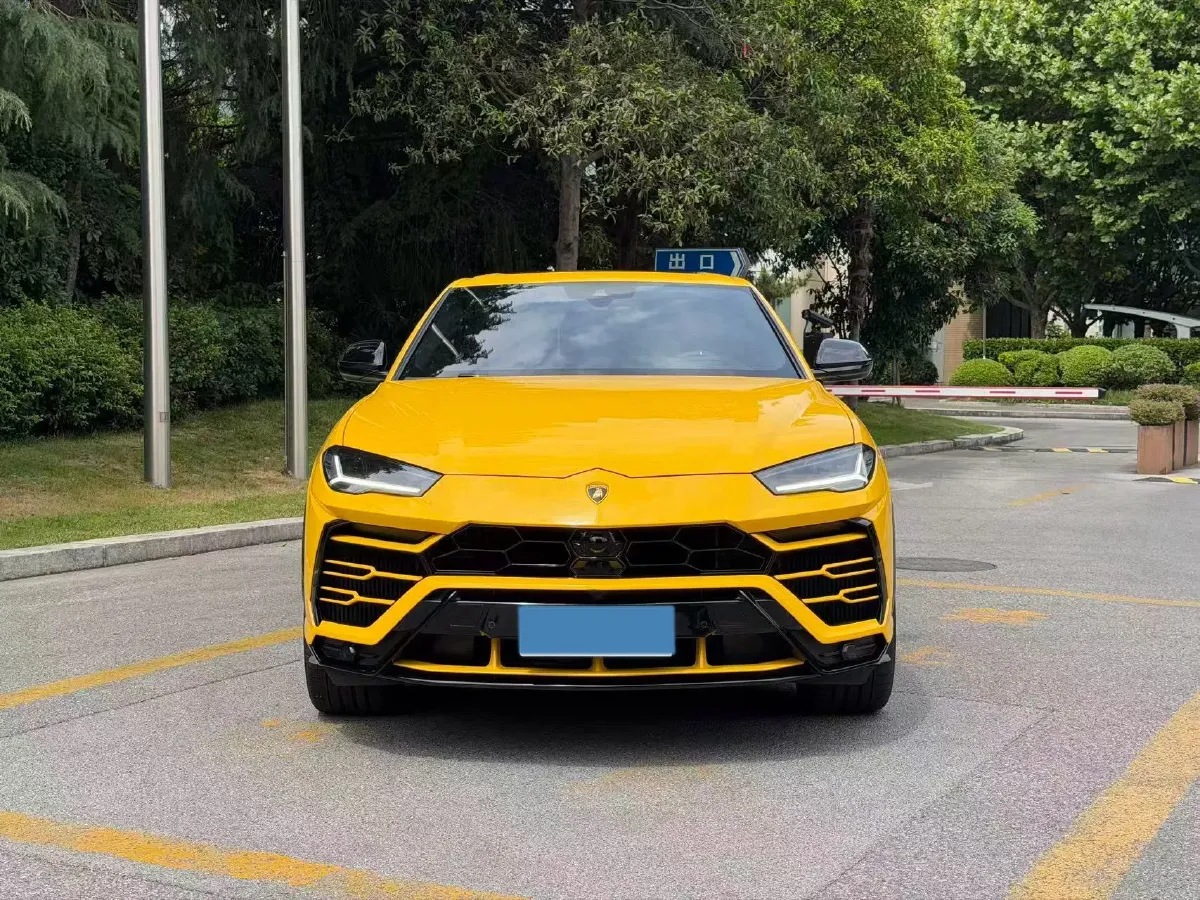 2021 Lamborghini Urus 4.0T 641HP V8 8AT,autocango,china used car exporter,china ev exporter,chinese used car exporter,chinese used ev exporter