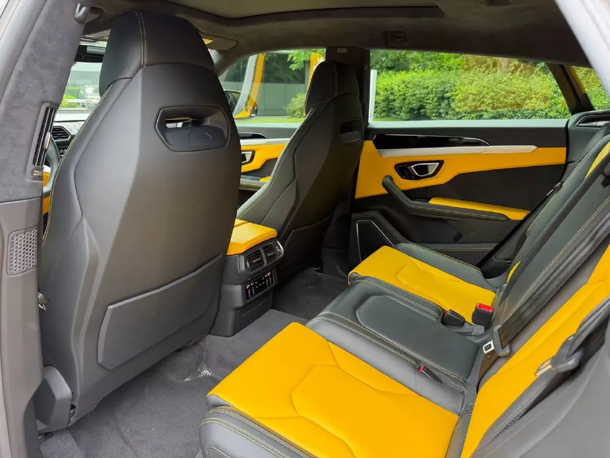 2021 Lamborghini Urus 4.0T 641HP V8 8AT,autocango,china used car exporter,china ev exporter,chinese used car exporter,chinese used ev exporter