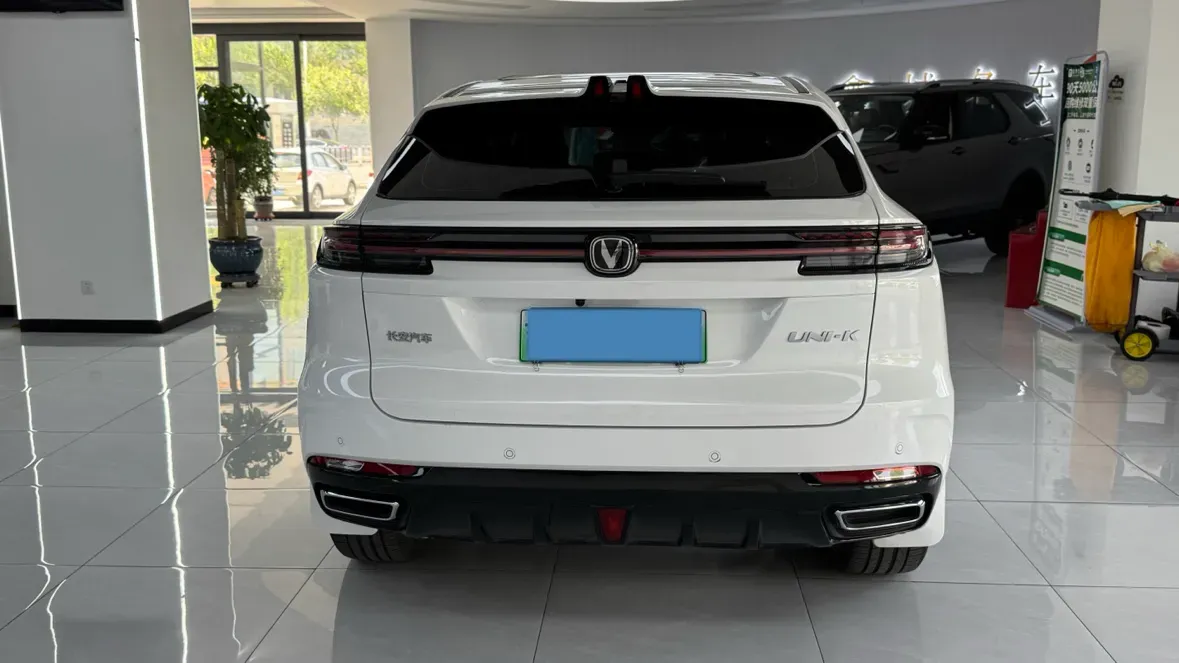 2023 ChangAn UNI-K iDD 1.5T 170HP L4 6TCT PHEV 28.39KWH,autocango,china used car exporter,china ev exporter,chinese used car exporter,chinese used ev exporter