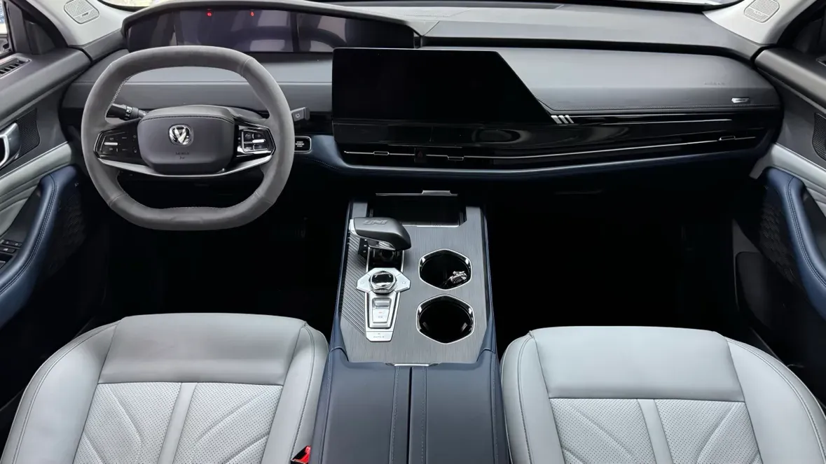 2023 ChangAn UNI-K iDD 1.5T 170HP L4 6TCT PHEV 28.39KWH,autocango,china used car exporter,china ev exporter,chinese used car exporter,chinese used ev exporter