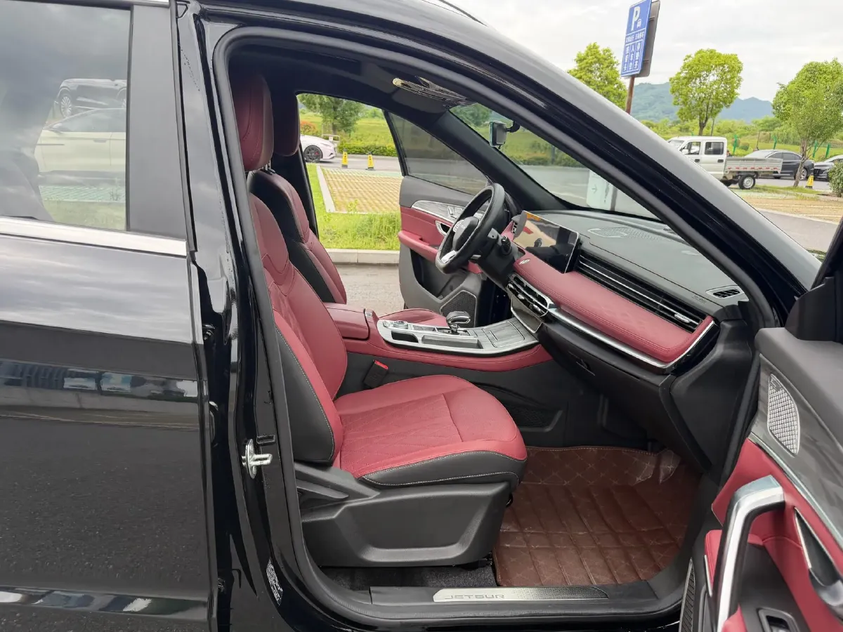 2024 Jetour X70 Plus 1.6T 197HP L4 7DCT,autocango,china used car exporter,china ev exporter,chinese used car exporter,chinese used ev exporter