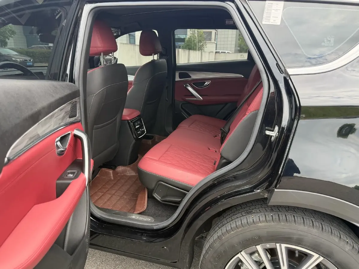 2024 Jetour X70 Plus 1.6T 197HP L4 7DCT,autocango,china used car exporter,china ev exporter,chinese used car exporter,chinese used ev exporter