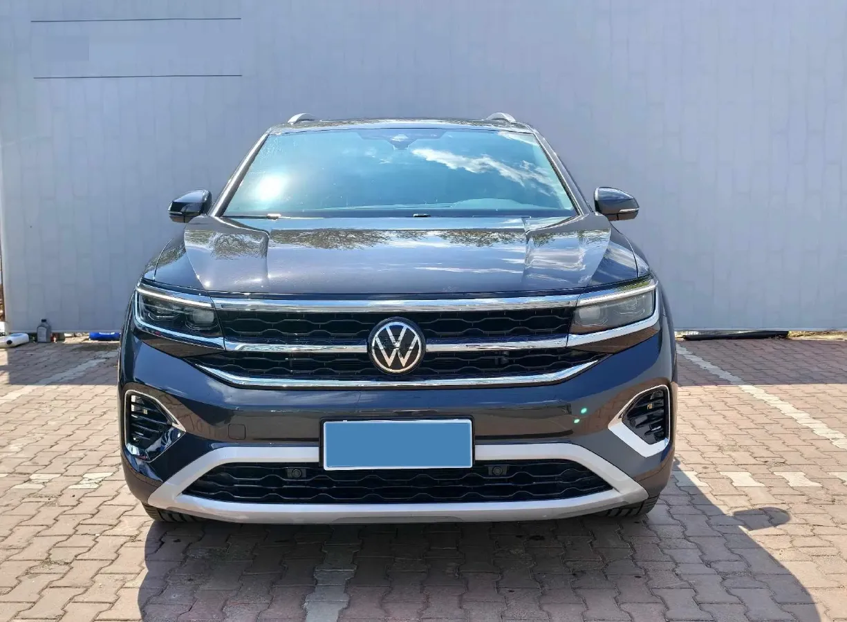 2021 Volkswagen Talagon 2.0T 220HP L4 7DCT,autocango,china used car exporter,china ev exporter,chinese used car exporter,chinese used ev exporter