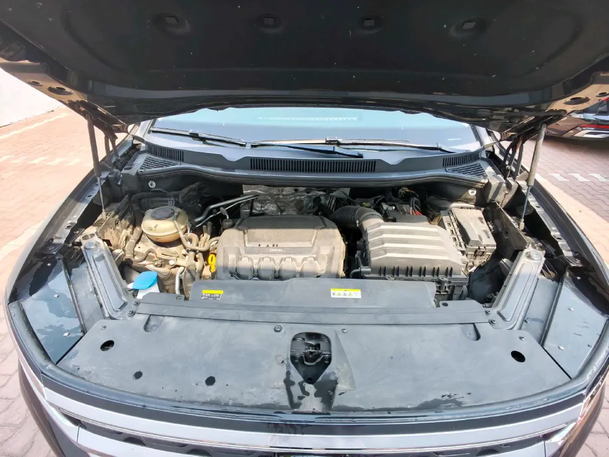 2021 Volkswagen Talagon 2.0T 220HP L4 7DCT,autocango,china used car exporter,china ev exporter,chinese used car exporter,chinese used ev exporter