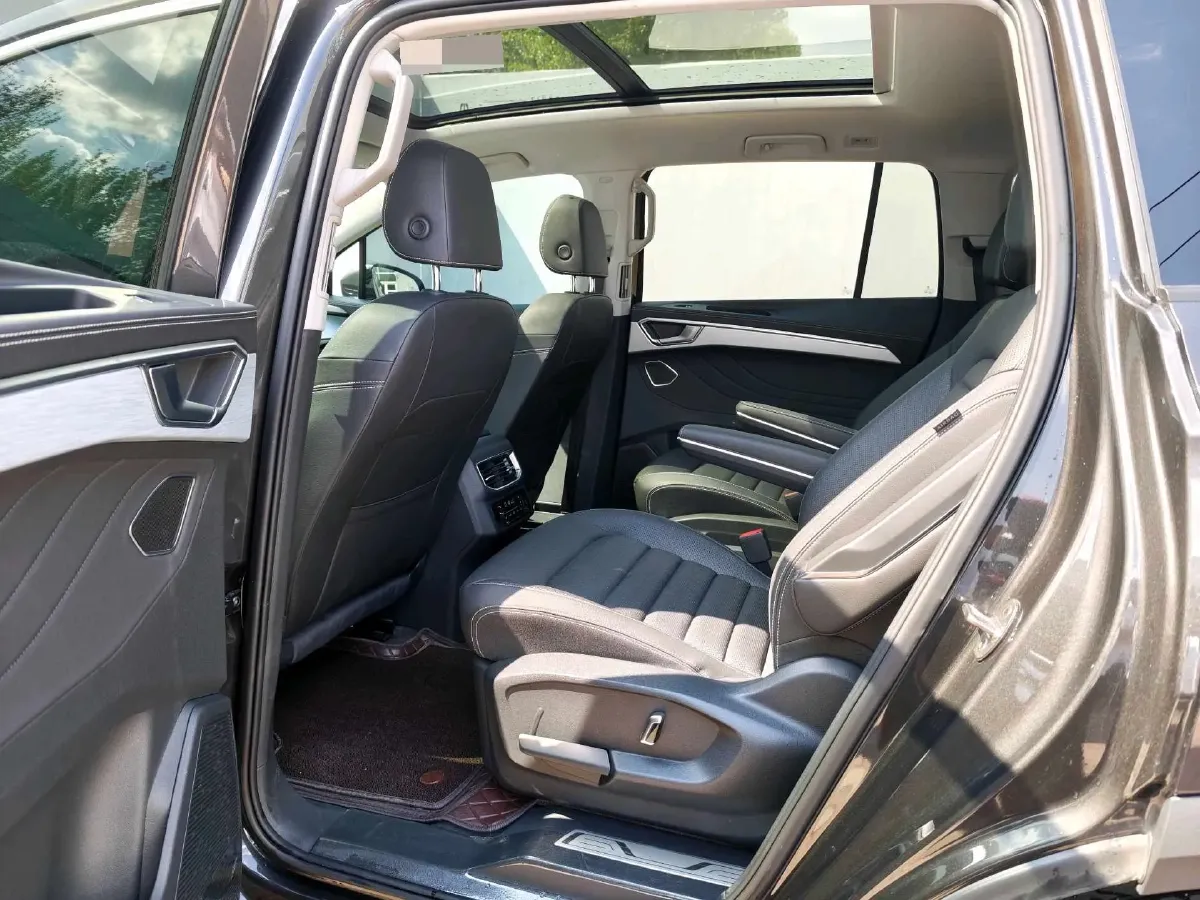 2021 Volkswagen Talagon 2.0T 220HP L4 7DCT,autocango,china used car exporter,china ev exporter,chinese used car exporter,chinese used ev exporter