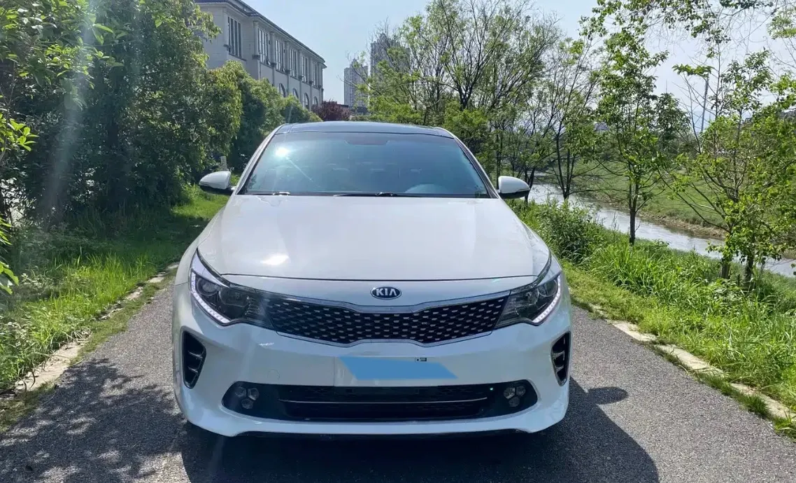2016 Kia K5 1.6T 180HP L4 7DCT,autocango,china used car exporter,china ev exporter,chinese used car exporter,chinese used ev exporter