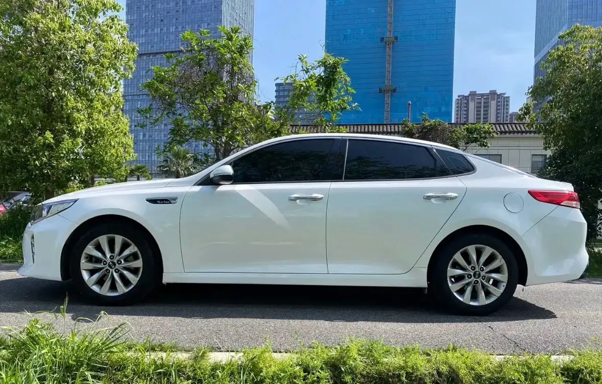 2016 Kia K5 1.6T 180HP L4 7DCT,autocango,china used car exporter,china ev exporter,chinese used car exporter,chinese used ev exporter