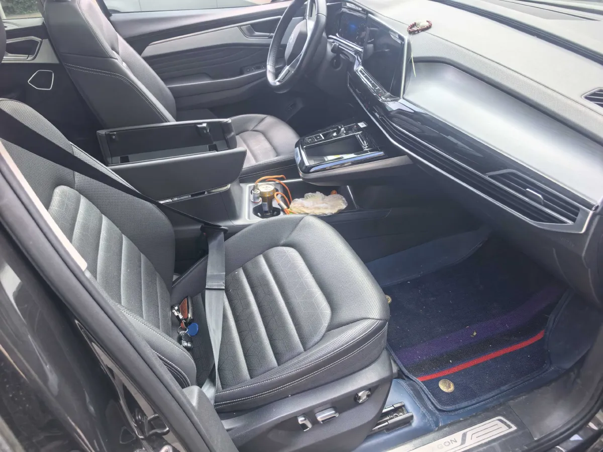 2024 Volkswagen Talagon 2.0T 220HP L4 7DCT,autocango,china used car exporter,china ev exporter,chinese used car exporter,chinese used ev exporter