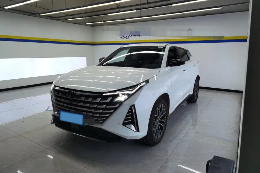 2024 ChangAn UNI-Z 1.5L 98HP L4 E-CVT PHEV 18.4KWH,autocango,china used car exporter,china ev exporter,chinese used car exporter,chinese used ev exporter