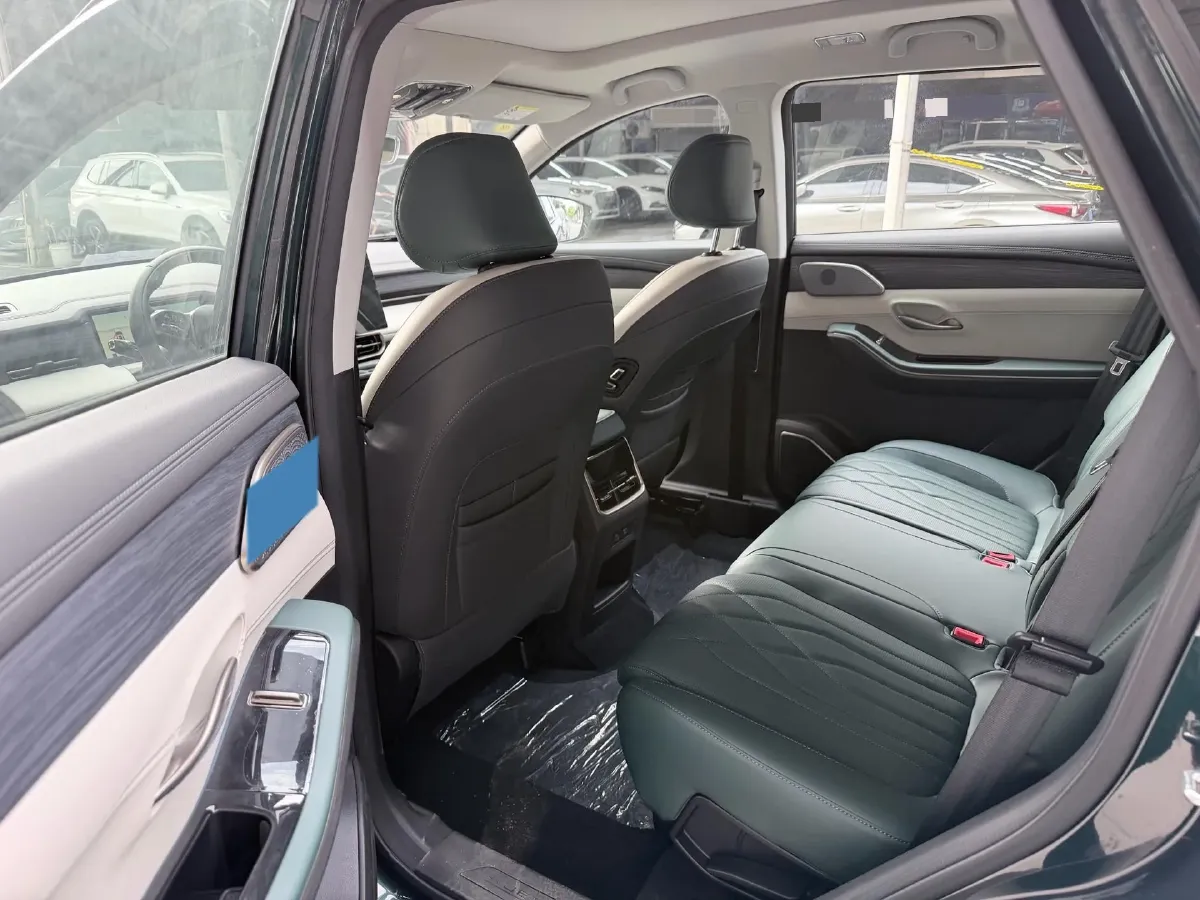 2023 Jetour Traveller 2.0T 254HP L4 7DCT,autocango,china used car exporter,china ev exporter,chinese used car exporter,chinese used ev exporter